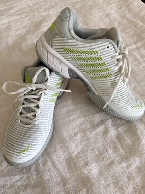 K-Swiss Court Shoes 8.5 Tennis Pickleball